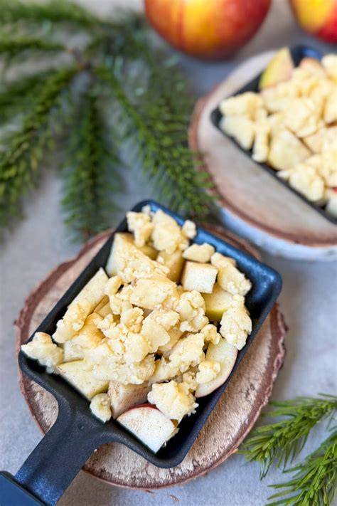 Äpfel-Zimtzucker-Dessert mit Raclette