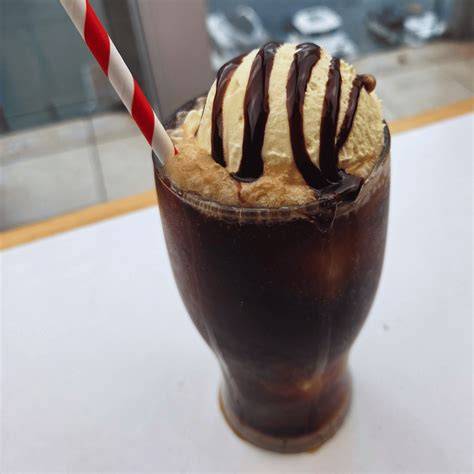 Übersicht: Drei Varianten des Coke Float