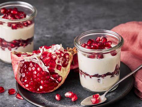 Übersicht Zutaten für Granatapfel-Dessert