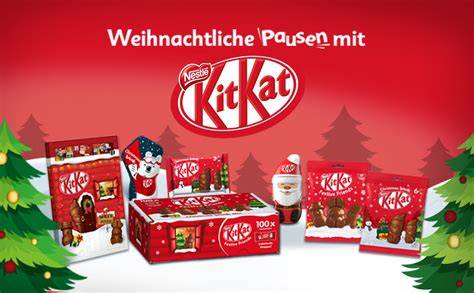 Adventskalender und Schokoladenfiguren als Teil der Vorweihnachtszeit
