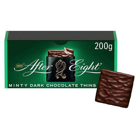 After Eight Täfelchen und Minzblätter zur Dekoration