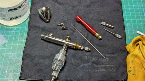 Airbrush-Pistole-reinigen