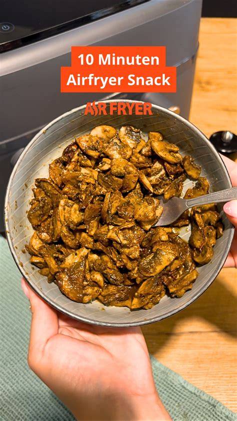 Airfryer mit kleiner Schüssel Nougat im Korb