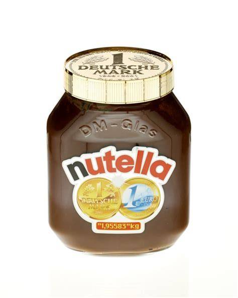 Alba Fabrik und erstes Nutella-Glas