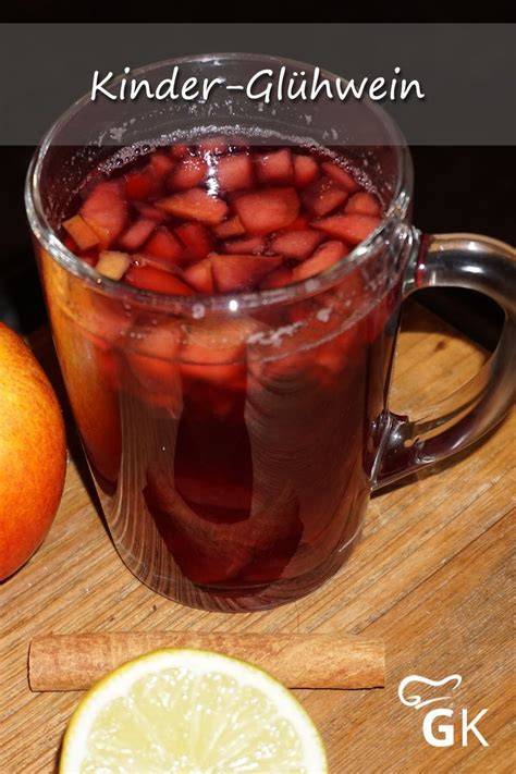 Alkoholfreier Glühwein für Kinder und Erwachsene - bunte Zutaten