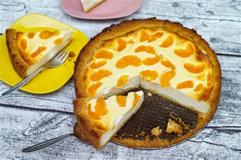 Alle Zutaten für Omas Käsekuchen mit Mandarinen übersichtlich in einer Infografik