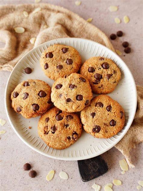 Allergiefreundliche Choco Chip Cookies auf Teller