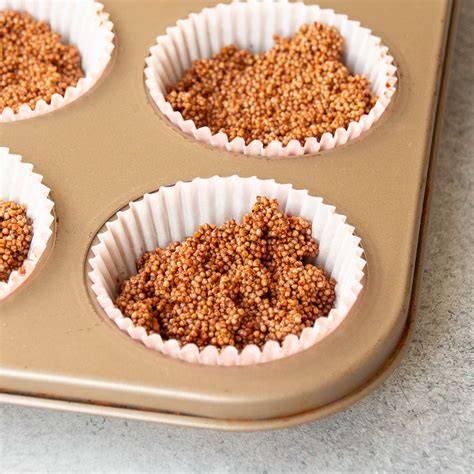 Amaranth-Schoko-Cups in Förmchen