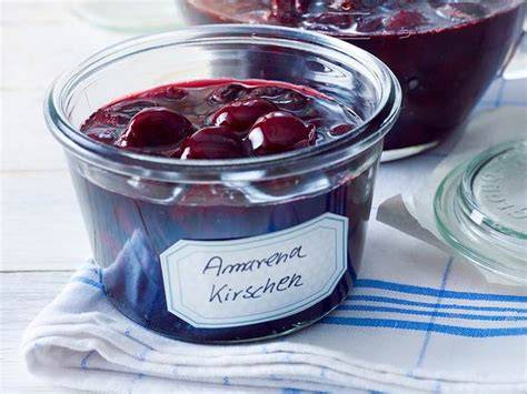 Amarenakirschen mit Amaretto