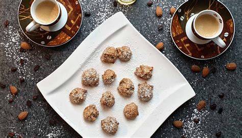 Amarettini Kekse - perfekte Zutat für weihnachtliche Desserts