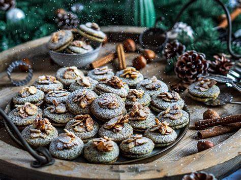 Amaretto-Plätzchen mit Mandel in der Mitte