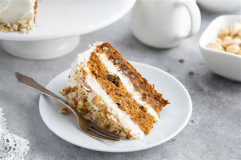 Amaretto-Tiramisu auf einer Kaffeetafel