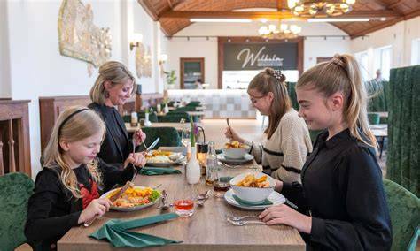 Ambiente und kulinarisches Angebot im Café Niederegger
