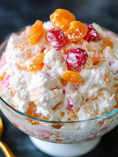 Ambrosia Salad in Dessertschale