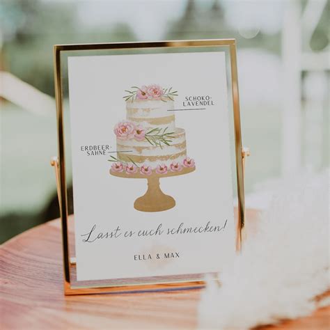 Anordnung und Präsentation einer Hochzeitstorte bei der Feier