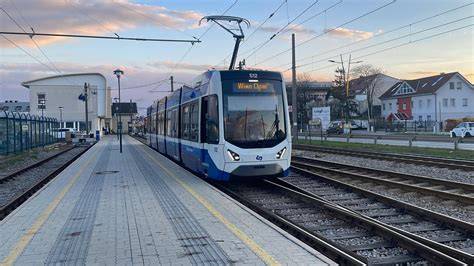 Anreiseplan: Badner Bahn, Buslinien 65A/66A, Lokalbahnhof