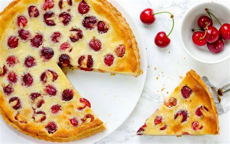 Anschnitt: Pudding-Kirschkuchen