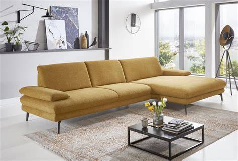 Ansicht des Dieter Knoll Ecksofas Honig in modernem Wohnzimmer