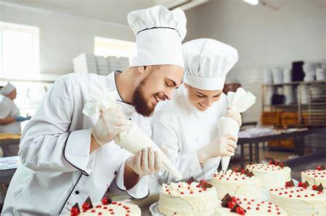 Anwendungsmöglichkeiten und unterschiedliche Oberflächen im Konditorei-Handwerk