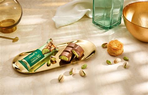 Anzeige: Lindt Shops mit Sonderauslage der Dubai Style Neuheiten