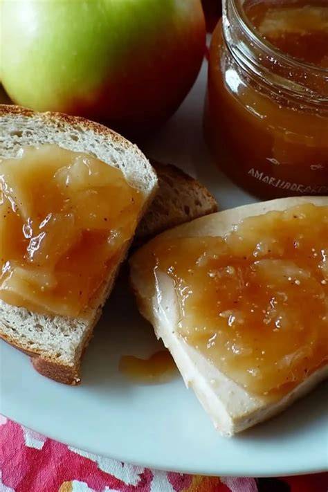 Apfel Marzipan Marmelade im Glas