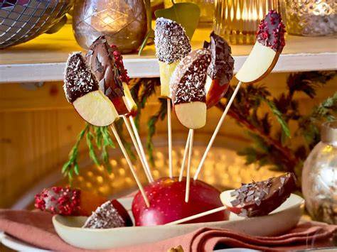 Apfel-Lolli im Schokomantel