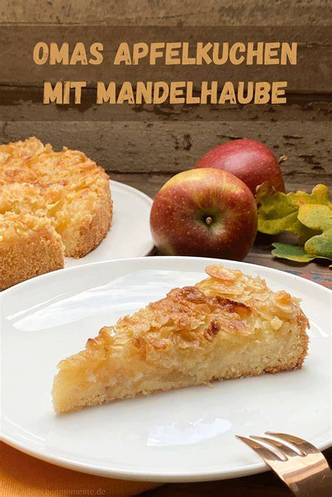 Apfel-Mandel-Kuchen mit gerösteter Mandelhaube