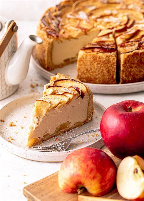 Apfel-Marzipan-Käsekuchen aufgeschnitten