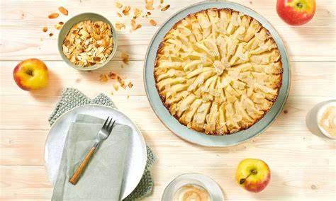 Apfel-Marzipan-Kuchen mit Apfelspalten