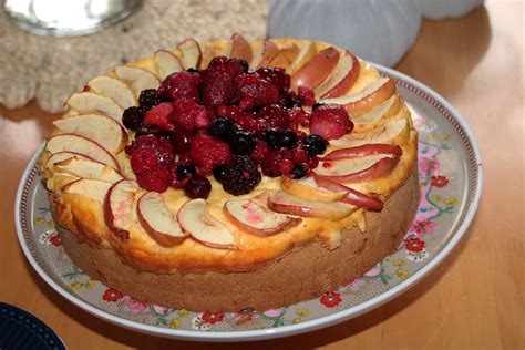 Apfel-Mascarpone-Kuchen aufgeschnitten