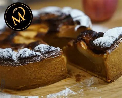 Apfel-Nougat-Kuchen mit Dekoration und Sternbewertung