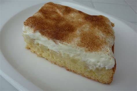 Apfel-Schmand-Kuchen auf dem Backblech