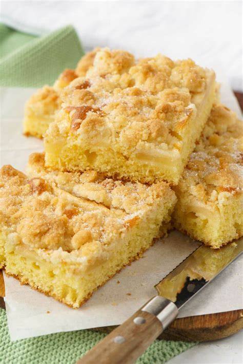Apfel-Streuselkuchen vom Blech mit Streuseln