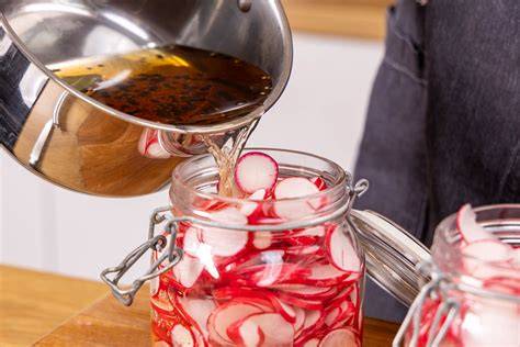 Apfel-Vorbereitung, Schälen und Einlegen in Sud