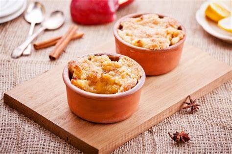 Apfel-Whiskey-Pies in kleinen Förmchen, frisch gebacken