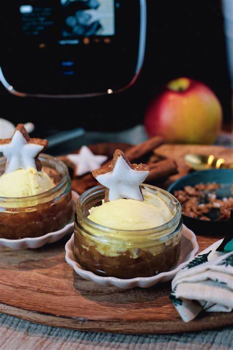 Apfel-Zimt Eis im Glas