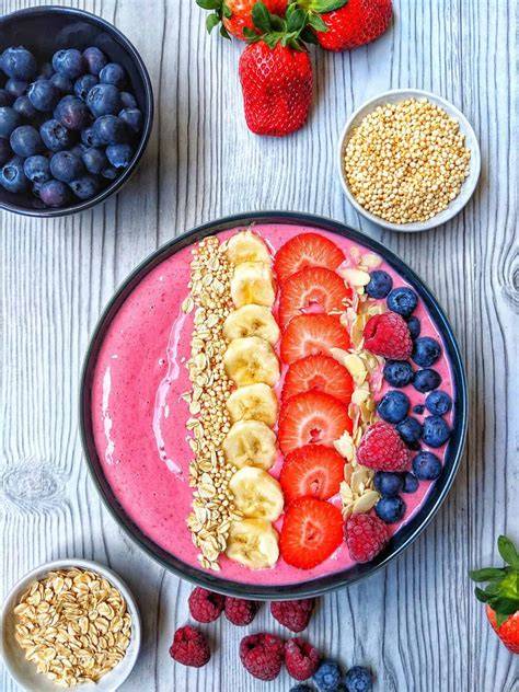 Apfelkuchen Smoothie Bowl mit Toppings