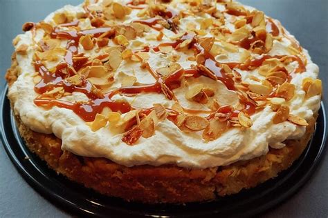 Apfelkuchen mit Topping: Mandeln, Karamell und Eis