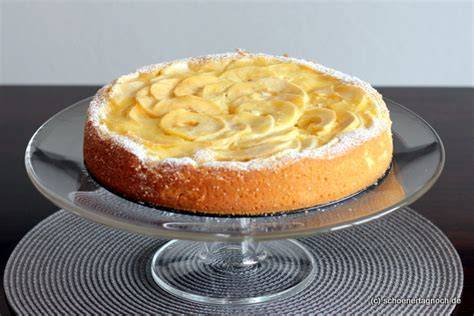 Apfelkuchen mit Vanille Schmand Guss in Springform