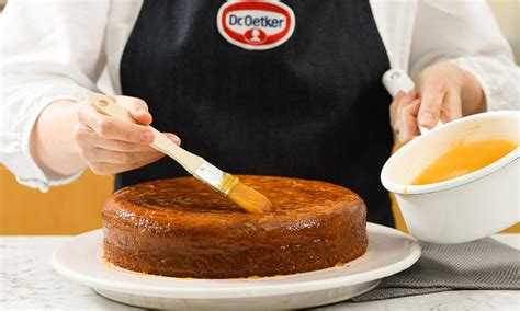 Aprikotieren einer Torte - Schritt-für-Schritt