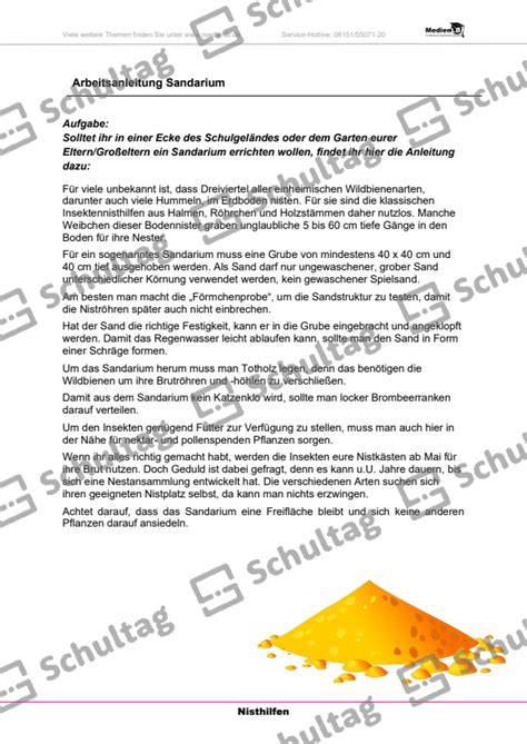 Arbeitsanleitung: Apfelfüllung einfüllen, Teigdeckel anbringen, Gabelstechen