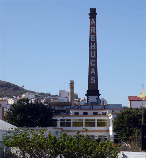 Arucas Zuckerrohrfelder und historische Rumfabrik
