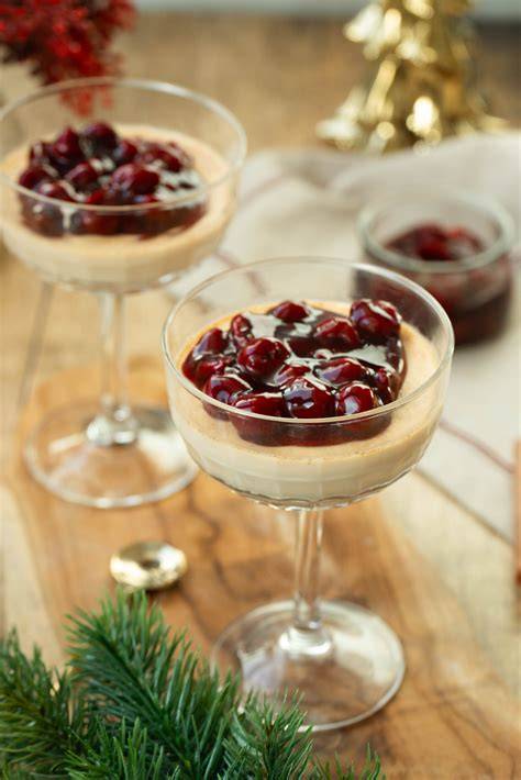 Assortiertes weihnachtliches Dessertbuffet