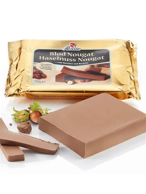 Assortiment: Nougat-, Haselnuss- und Fruchtfüllungen