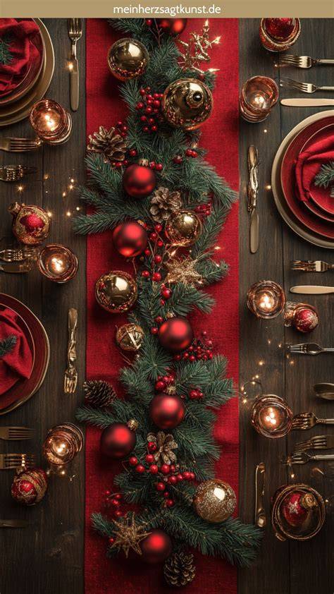 Atmosphärisches Foto: Lindt-Weihnachtsgeschenke als Teil einer festlichen Tischdekoration