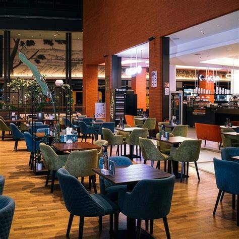 Außenansicht Café Gelato im Einkaufszentrum