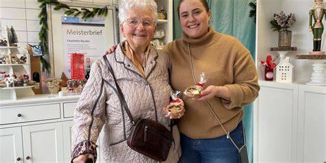 Außenansicht der alten Metzgerei Tietze in Lützelsachsen, nun Patisserie