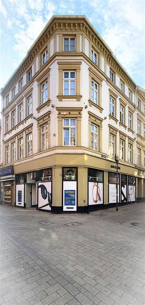 Außenansicht des Feinkostladens Trüffel in Wiesbaden Langgasse
