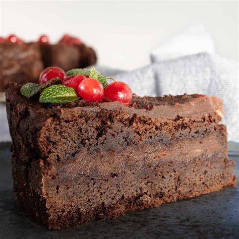 Aufbau einer Schokoladentorte mit Mascarpone-Schokocreme