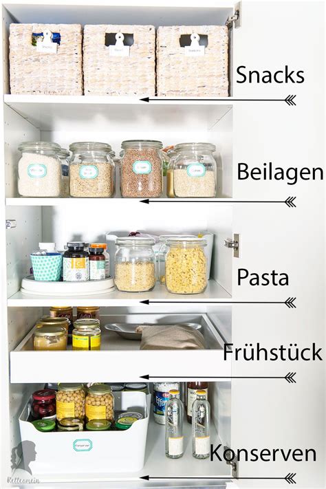 Aufbewahrung: Marmeladengläser im Vorratsschrank